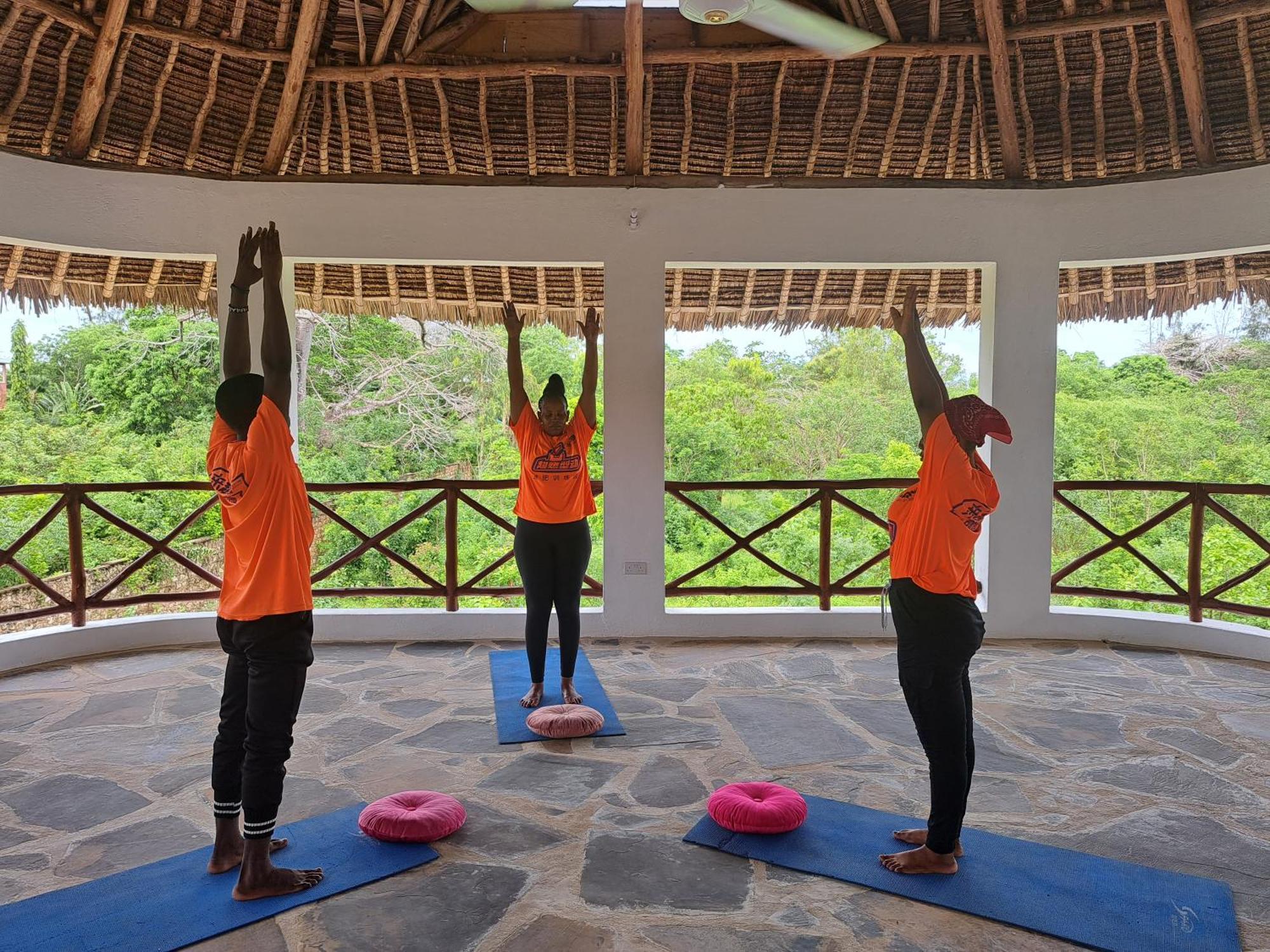 Diani Yoga Barn Bed and Breakfast Ukunda Exteriör bild